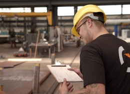 Szene aus dem Salzgitter Mannesmann Recruitingfilm für Azubis