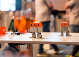 17.-Unsere-tanzenden-Roboter