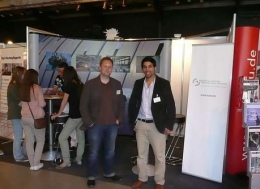 2011/07/18 - stand