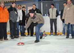 2008/12/09 - Eisstockschießen